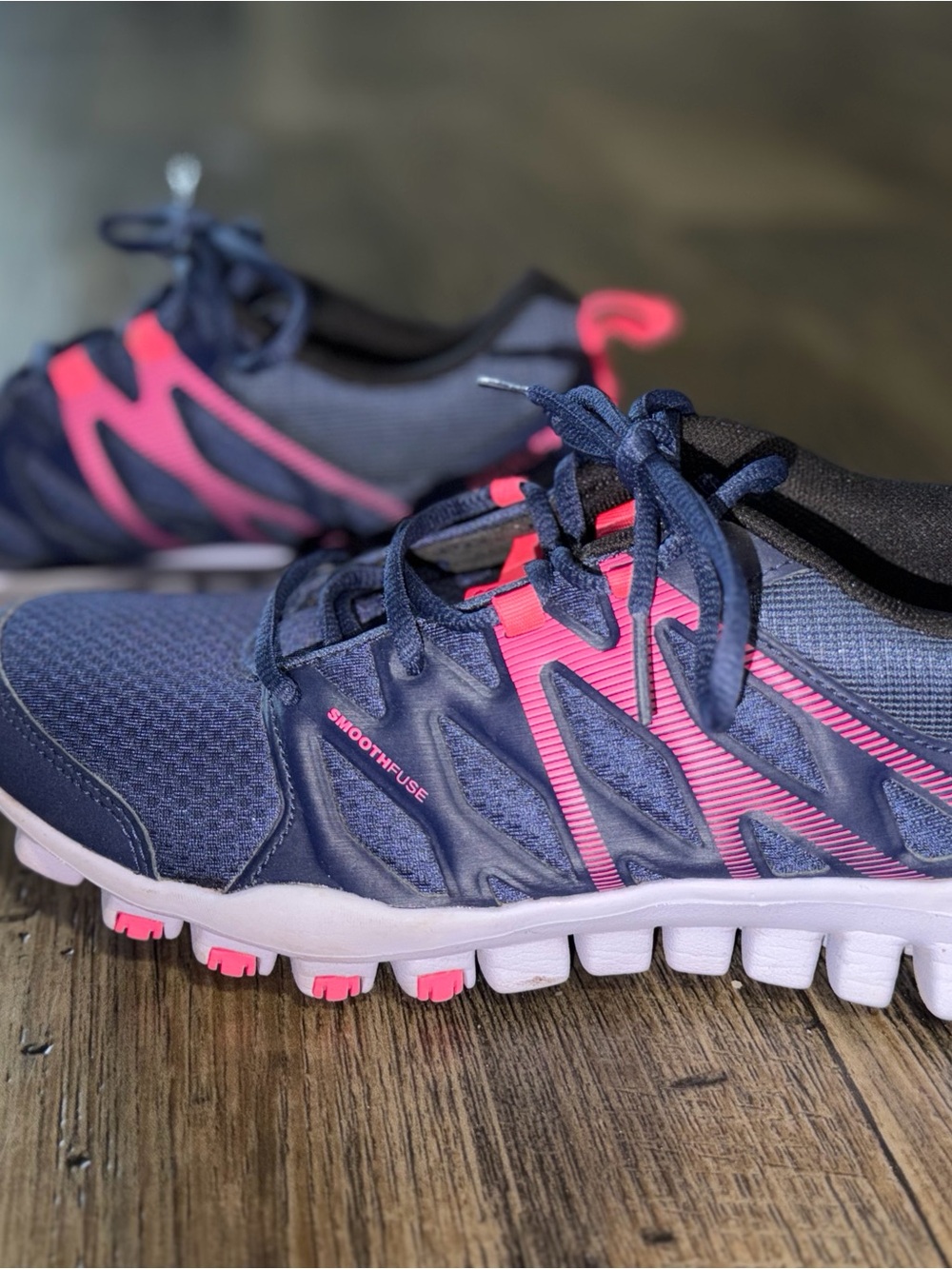 Reebok Navy and Hot Pink Women’s Athletic Shoes